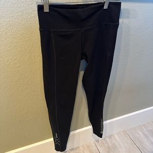 Pure barre 2xU brand leggings, EEUC, size M